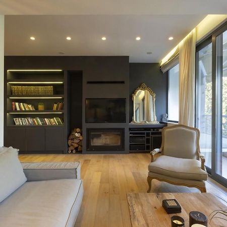 Elegant, Chic, Hip 2 Bedroom W/ Forest View In Athens! エクステリア 写真
