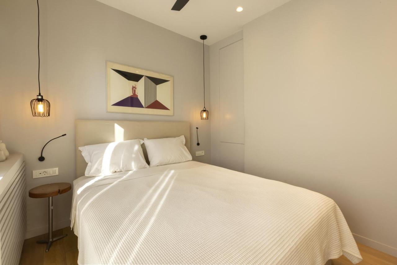 Elegant, Chic, Hip 2 Bedroom W/ Forest View In Athens! エクステリア 写真
